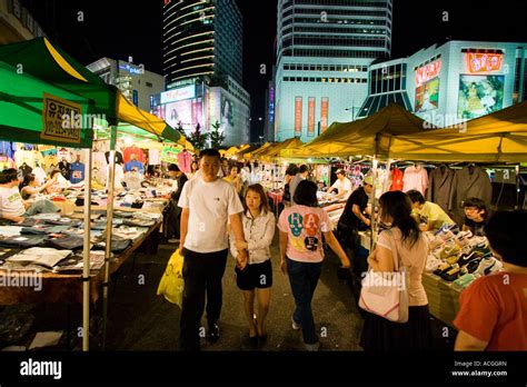 dongdaemun night market.